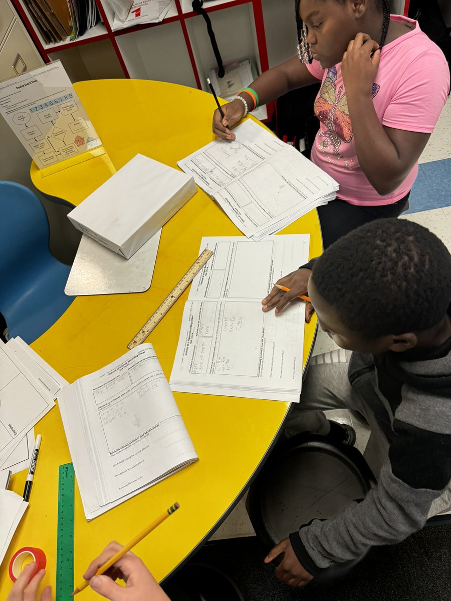 EducatorALee's tweet photo. Exploring the world of volume! 📏🔢 My students took on the challenge of measuring and calculating the volume of objects in the classroom today, breaking down our learning target step by step.🌍📚 #MathInAction#ClassroomDiscoveries @BuggMagnet #BetterAtBugg https://t.co/rPam1HH1Tm