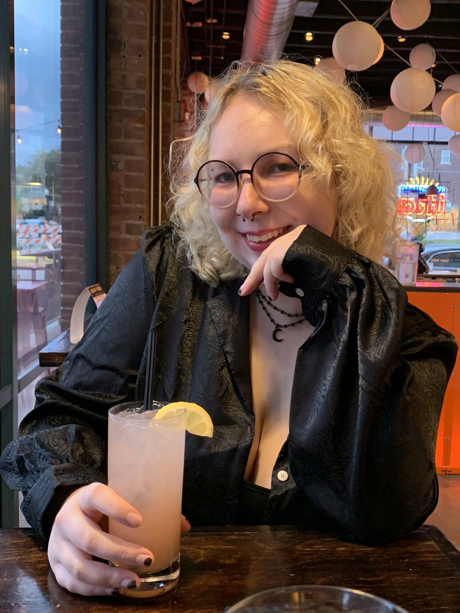 Anderstea's tweet photo. god DAMN i love my wife 😍 https://t.co/ETqHC8CwJn