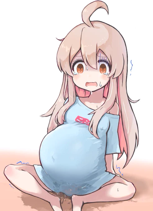 ボテ腹注意デキちゃってから部屋に引きこもり、予定日から十日過ぎてようやく産気付き妹に介助してもらおうと思ったが、学会に出ていた事を思い出してややこしくなるのを覚悟で救急車を呼ぼうか迷う間に頭が出てきた緒山まひろ(長文) 