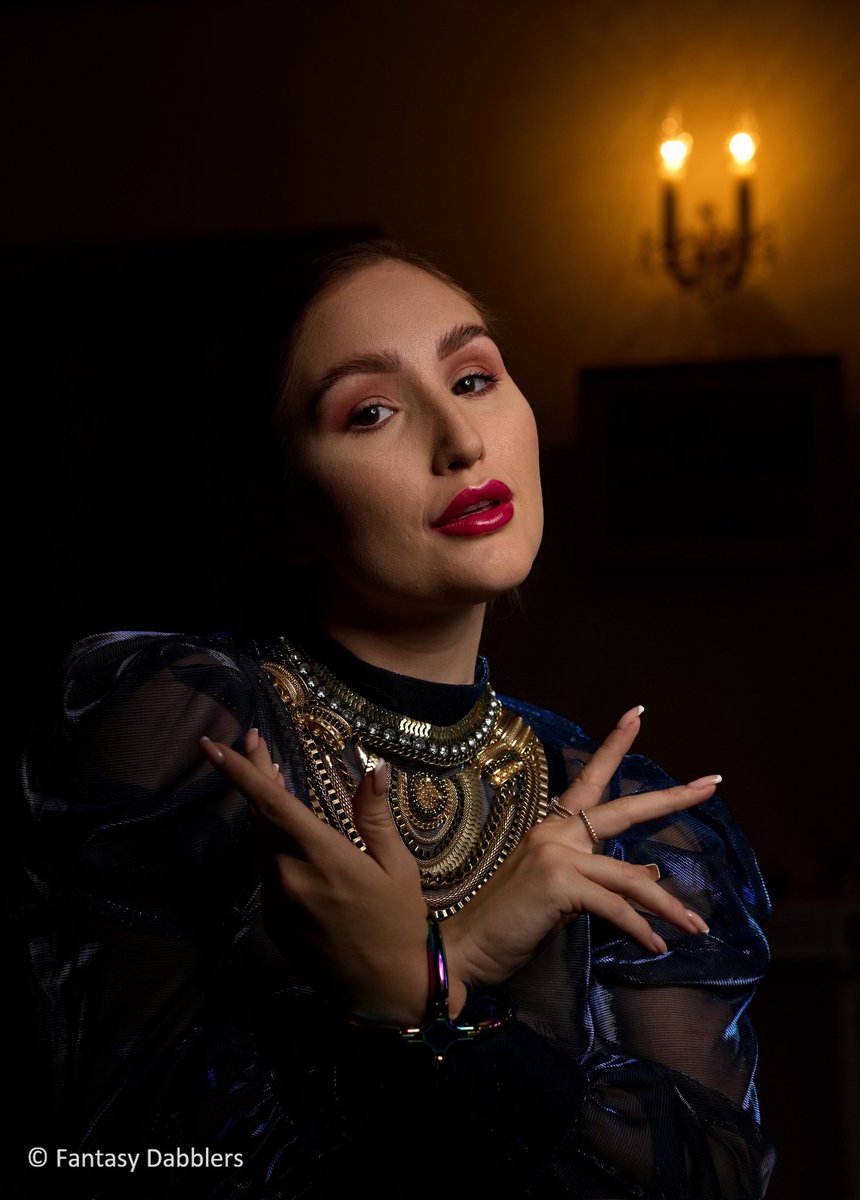 Captured in the candlelight - the delightful <a href="/rsummersmodel/">Rachelle Summers</a>.  😃