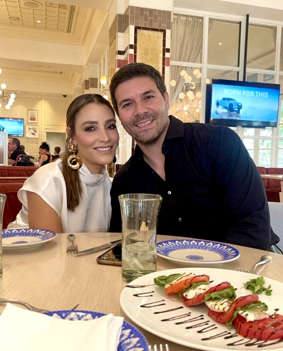 Date Night at Bottiglia 🕯️
$65 Prix Fixe Menu for 2 and 50% off all specialty cocktails and bottles of wine🍷