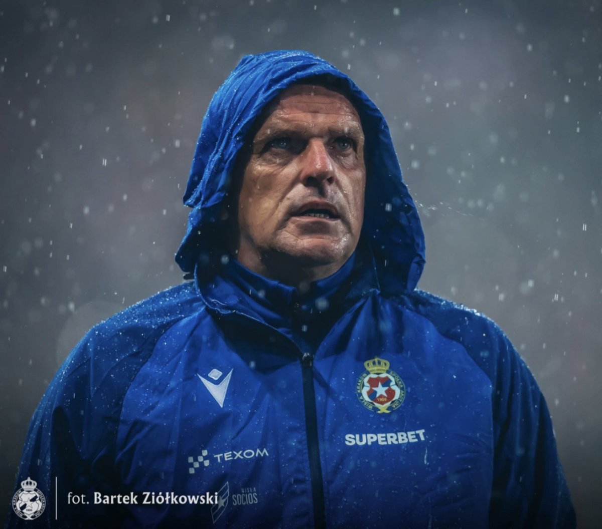Maciej Skucha (@maciej_skucha) on Twitter photo 🚨 KAZIMIERZ MOSKAL ZWOLNIONY z <a href="/WislaKrakowSA/">Wisła Kraków</a>.
➖Dlaczego mógł zostać zwolniony?
➖Kto zostanie nowym trenerem Białej Gwiazdy?
➖Wiele statystyk📊
✅Zapraszam na film poświęcony zamieszaniu, które obecnie panuje w Wiśle Kraków. Prośba o RT, link w komentarzu⤵️ 🚨 KAZIMIERZ MOSKAL ZWOLNIONY z <a href="/WislaKrakowSA/">Wisła Kraków</a>.
➖Dlaczego mógł zostać zwolniony?
➖Kto zostanie nowym trenerem Białej Gwiazdy?
➖Wiele statystyk📊
✅Zapraszam na film poświęcony zamieszaniu, które obecnie panuje w Wiśle Kraków. Prośba o RT, link w komentarzu⤵️