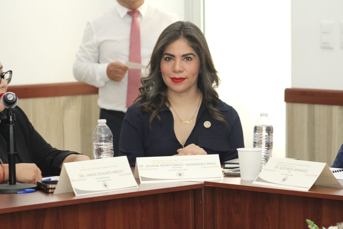 Quiero compartirles que este día se llevó a cabo la Instalación de la Comisión Permanente de Salud, de la cuál formaré parte como secretaria y trabajaremos constantemente en beneficio de las y los hidalguenses durante la presente Legislatura 🚑⚖️
#MontceDiputada #LXVILegislatura
