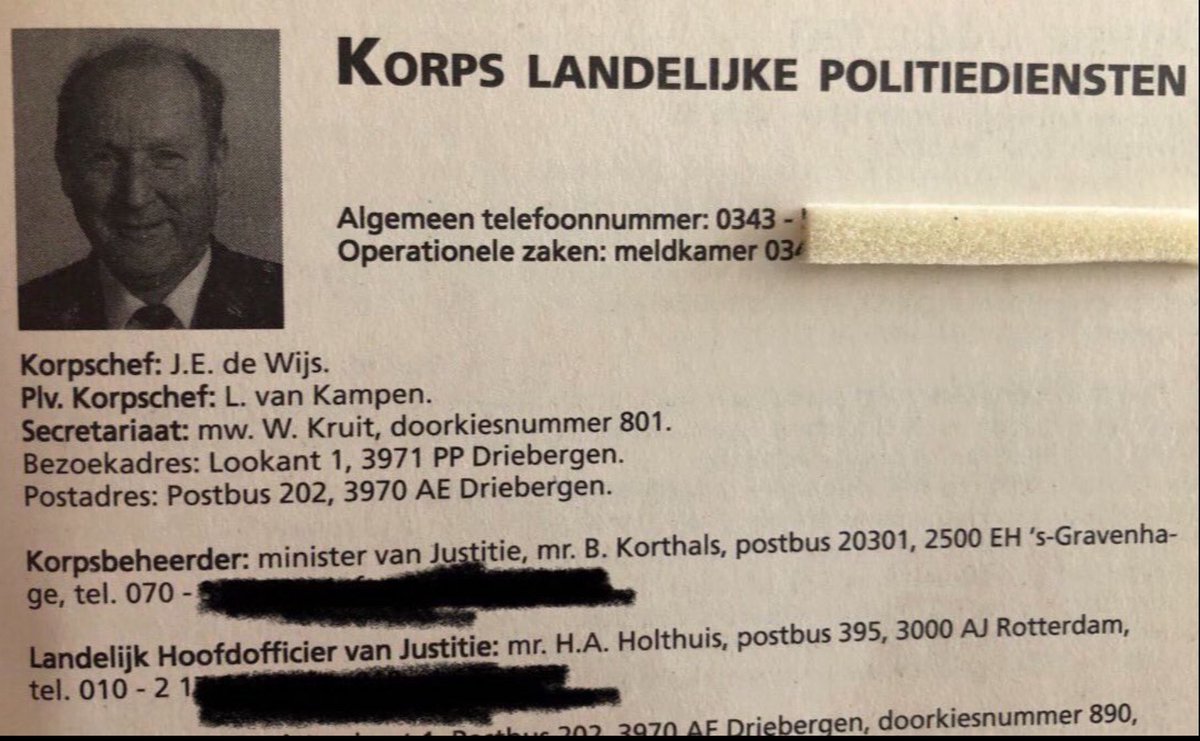 huig_plug's tweet image. Getuige Jetty Bruggenwirth noemde de naam van zedenverdachte/landelijk hoofdofficier van justitie Hans Holthuis. 
Joop de Wijs (hoofd korps landelijke politiediensten KLPD) blies het #Rolodex-pedo-onderzoek op doordat hij Holthuis inlichtte! 
#Wabeke #Wooldrik #Maasdam #Langeveld