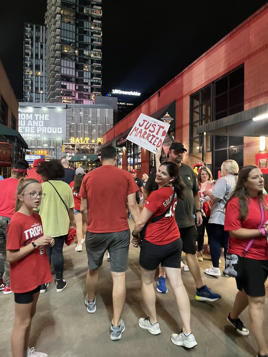 It was so good to see and celebrate <a href="/FieryMillennial/">𝗚𝘄𝗲𝗻</a> this past weekend 🥰🥳