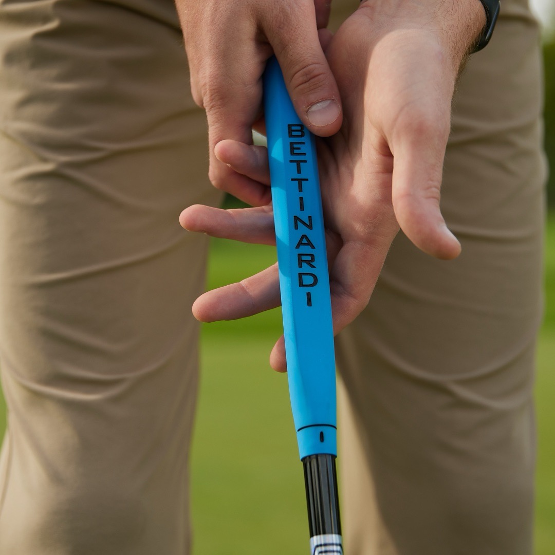 BettinardiGolf's tweet image. Crafted with insights straight from Tour players, the new BB series putters are all about optimizing your Center of Gravity—because who doesn’t want their putter to perform?

It’s the secret weapon your bag has been missing.

#Bettinardi #BBSeries #Putter #golf