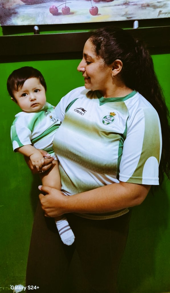 JocyReyna's tweet photo. Ayer nos pusimos la viejita y ganamos🇳🇬💚 https://t.co/oJb1rtDH1Z