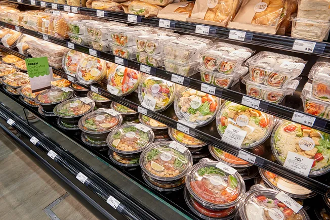 JeffreyLuft's tweet photo. Confusion persists with food traceability rule as compliance date nears https://t.co/ZLtTsimG51 https://t.co/3z0ggk5cpl