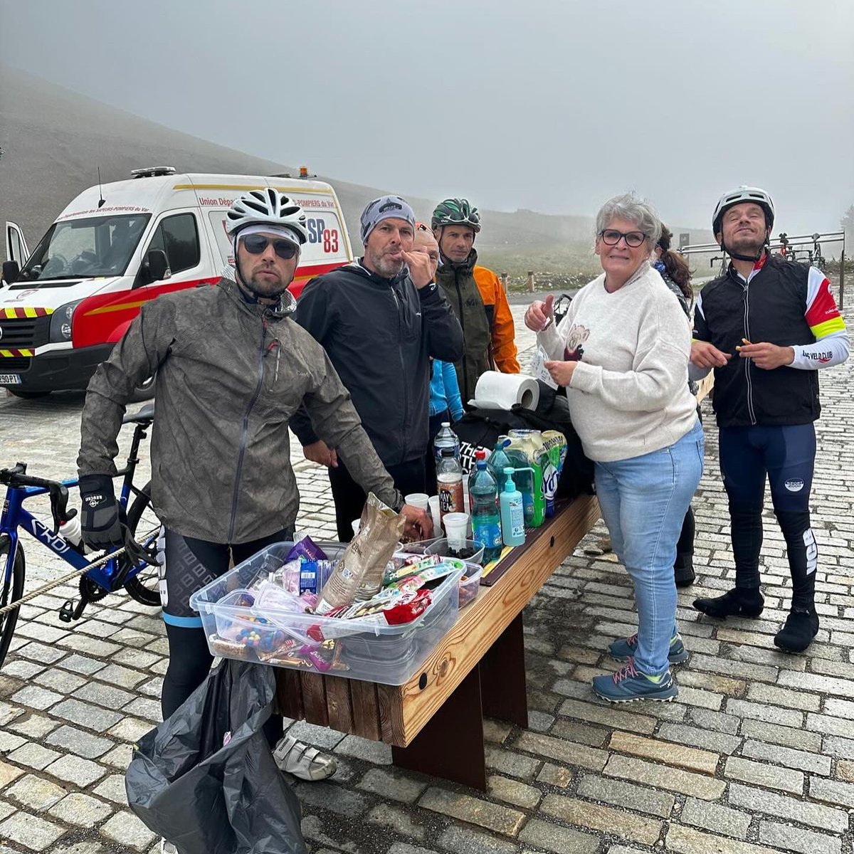 udspvar's tweet photo. #defivelo2024 | Aujourdui 3eme étape de 123 km entre St FIRMIN et Villard Bonnot(38). Une journée sur les routes du tour et dans des conditions météo pas faciles pour nos cyclistes en route pour @cnspf2024. Aller courage à eux https://t.co/bGsb2ElgSn
