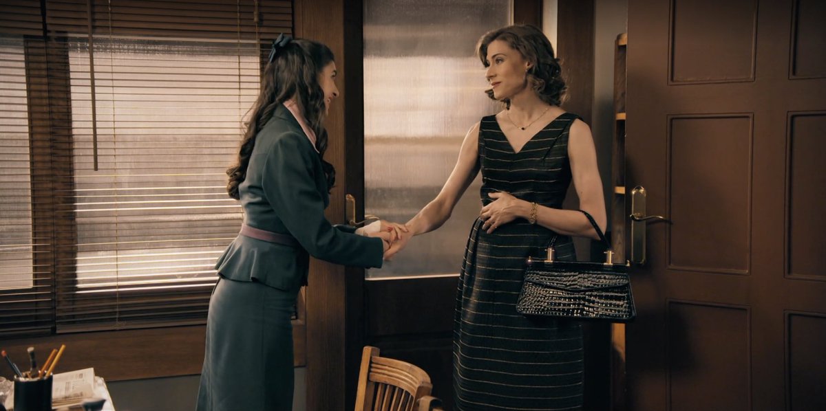 NUEVO EPISODIO 🧁

1X18 #MAFIN - Marta "directora de perfumerías" de la Reina

Marta ha entrado en su directora era y Fina está ahí para apoyarla… y nosotras queremos más apoyo 🤭

YouTube: youtu.be/aWcro4N2yPo
Spotify: podcasters.spotify.com/pod/show/no-so…
iVoox: go.ivoox.com/rf/134100680