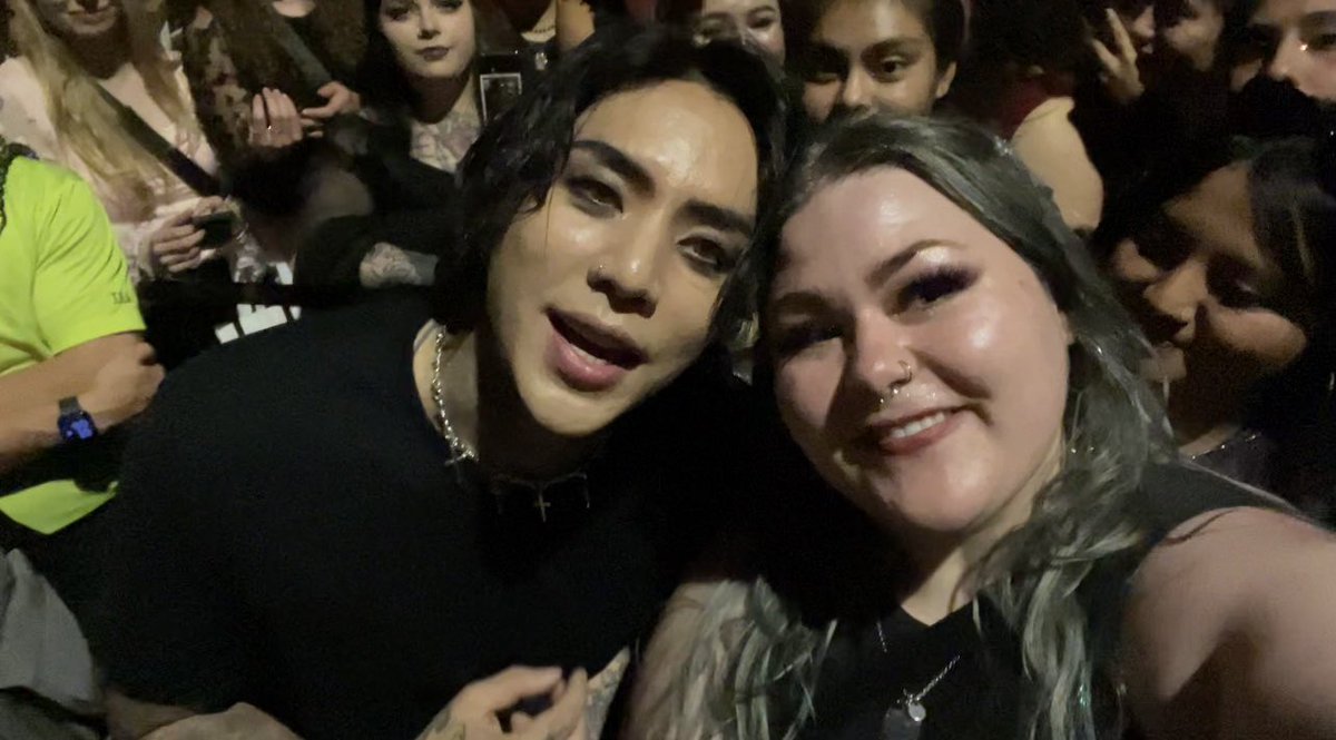 sideffectofstay's tweet photo. I will cherish these moments for eternity 😭 https://t.co/xBLZtb7dXm