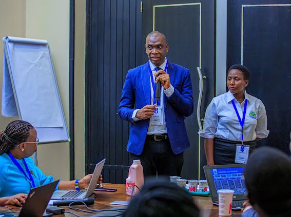 TikoJoy01's tweet image. Congratulations to all the #NSSFHiInnovator businesses that participated in the #StepUpCohort Pitch Day.
13/13 went through intense Pitch practice, same businesses stepped up to the challenge and secured the $20,000 seed capital.
#MUBSEIIC
#YoungAfricaWorks
@nssfug