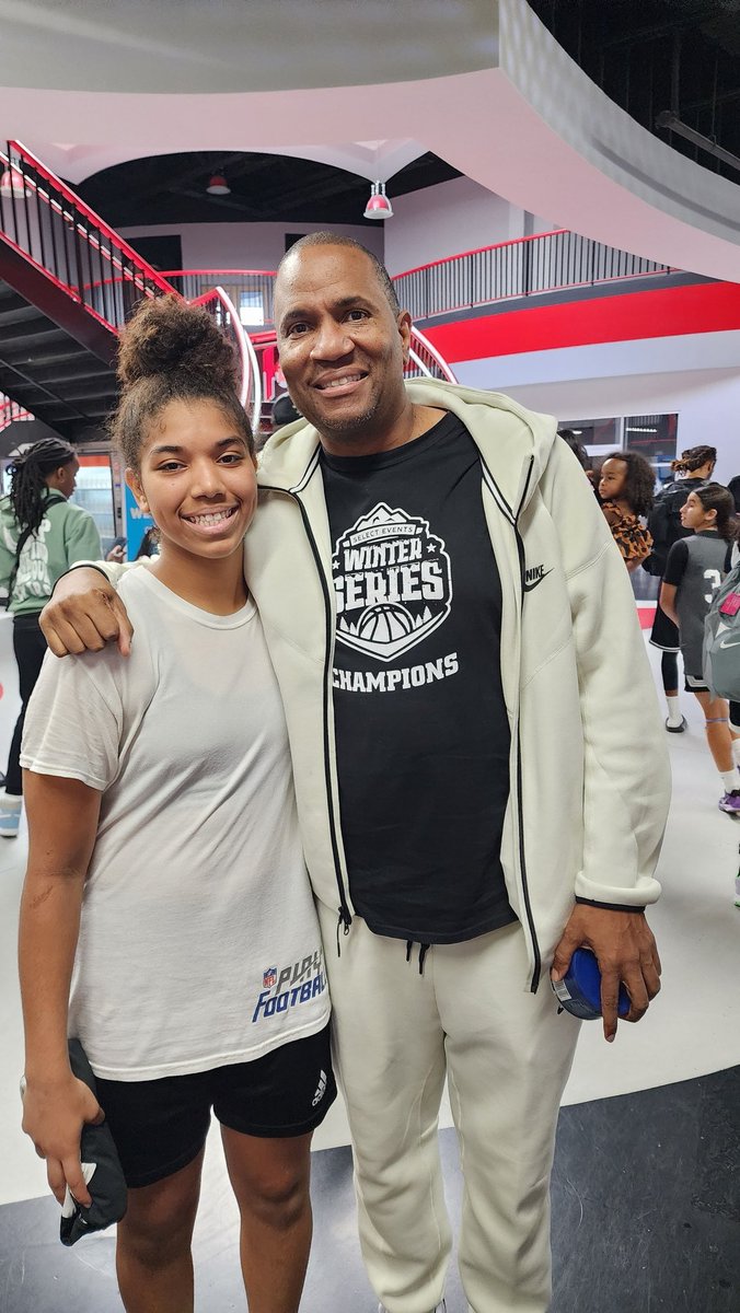 Leila Bryant (@leila_bryant3) on Twitter photo Thank you Coach <a href="/KPannell71/">“KP”</a>! I appreciate you taking the time to watch some of my games and giving me advice on how I can improve.
<a href="/ECunitedbball/">eastcoastunited</a> <a href="/EJMurray8/">EJ Murray</a> <a href="/Coach_Willboam/">Will Gibson</a> <a href="/RBA_events/">RoundballAcademy</a> Thank you Coach <a href="/KPannell71/">“KP”</a>! I appreciate you taking the time to watch some of my games and giving me advice on how I can improve.
<a href="/ECunitedbball/">eastcoastunited</a> <a href="/EJMurray8/">EJ Murray</a> <a href="/Coach_Willboam/">Will Gibson</a> <a href="/RBA_events/">RoundballAcademy</a>