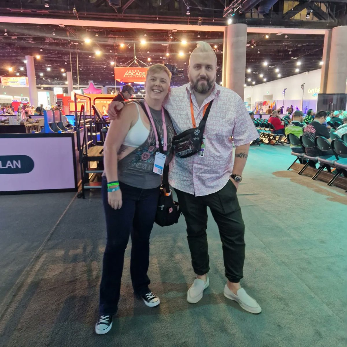 clarefrosticle's tweet photo. Gorgeous people that I loved hanging out with https://t.co/TGb1K5iQEc