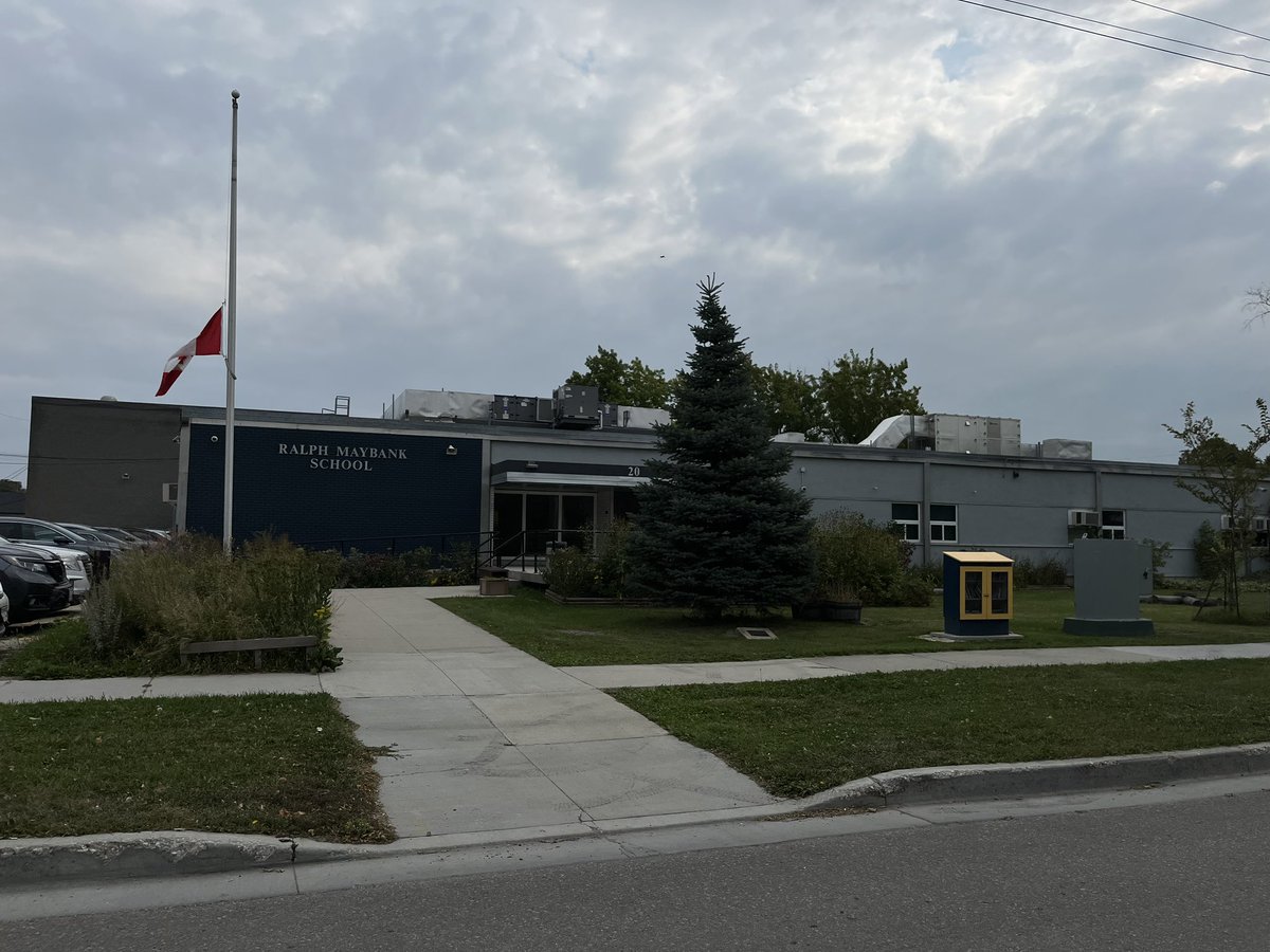 MarkWasyliw's tweet image. My office was recently able to donate some backpacks filled with school supplies to Fort Garry elementary schools thanks to Telus and Kits For Kids. #GiveWhereWeLive #KitsForKids #mbpoli 🎒