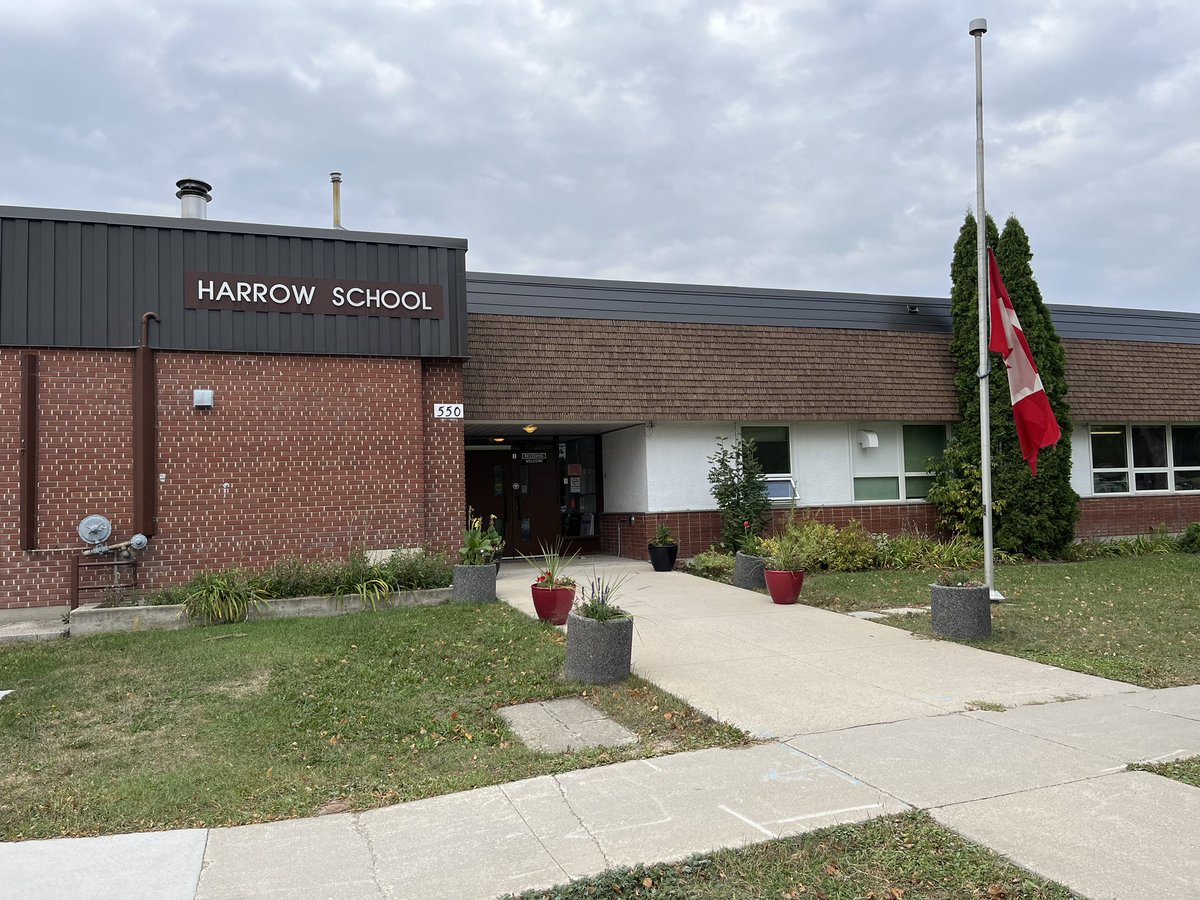 MarkWasyliw's tweet image. My office was recently able to donate some backpacks filled with school supplies to Fort Garry elementary schools thanks to Telus and Kits For Kids. #GiveWhereWeLive #KitsForKids #mbpoli 🎒