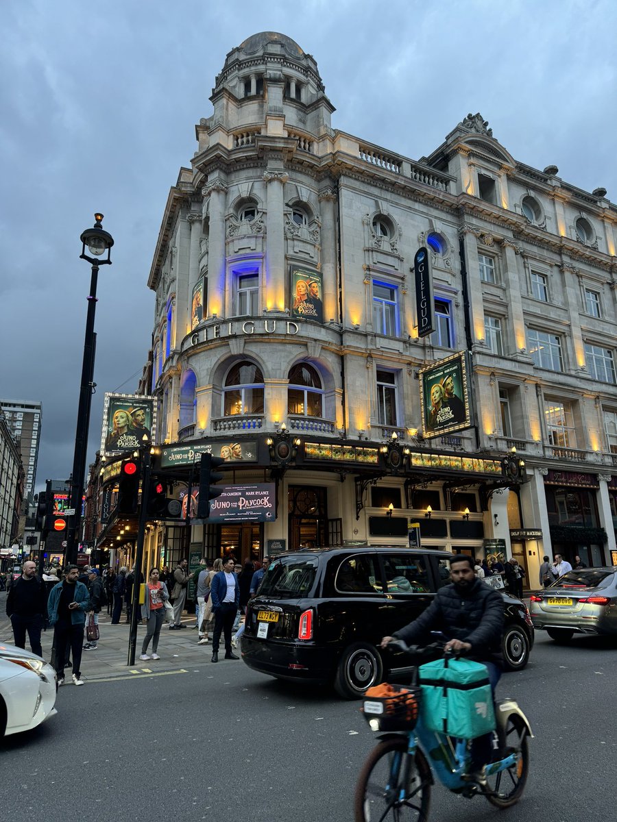 Time for Juno and the Paycock. Excited to see @j_smithcameron in this Irish classic. Also feeling right at home with all the Irish accents in the audience.