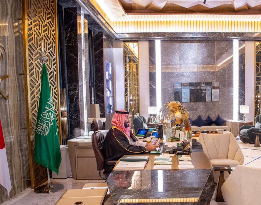 سمو ولي العهد: 

المواطن السعودي هو أعظم ما تملكه المملكة للنجاح. 

🤍 حفظك الله سيدي 🤍

 #اليوم_الوطني_السعودي_94