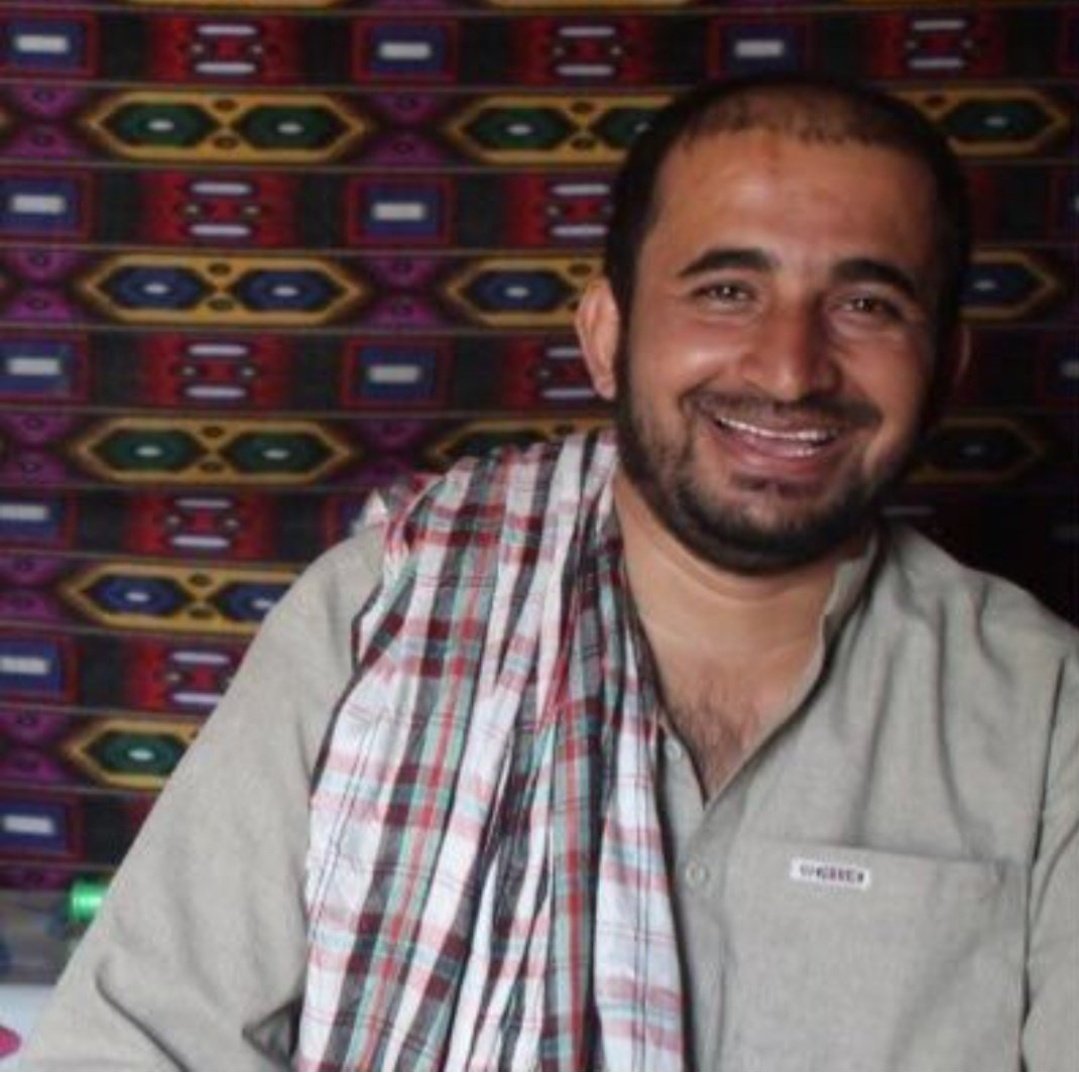SaveZahidBaloch's tweet photo. ذائد جان تینا ذیبا اینگا مخننگ تون بیگواہ ئے ۔ نا مخننگ سلامت مریے،نا بشخندہ ظالم نا تہار اینگا کوٹھی تے آ نا ہمت او حوصلہ مرے ۔ 
#SaveZahidBaloch https://t.co/gWhAQ3Nf1T