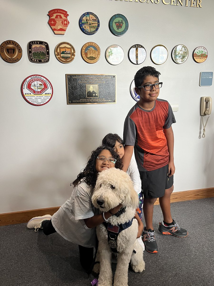 GlendaleFireCA's tweet photo. What a great way to start the day! A group of students & parents visited Verdugo Fire Communications & Fire Station 21. Aside from learning how emergency calls are handled then assigned to firefighters or ambulance, Cooper got some snuggles & love.
#mygfd #myglendale https://t.co/srvlzVxgbX