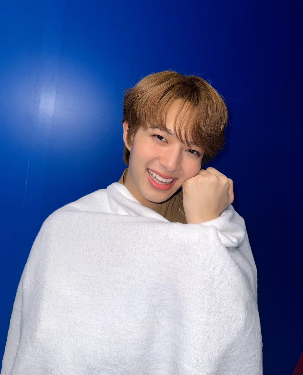 NuNewCwrVN's tweet photo. TNP: (You) have smoothly overcome the hard scenes of today. Please continue to send encouragement to us ☺️
——————
How was your day Nu? Was it joyful or tiring? 🥹 Sleep well tonight to recharge and welcome a new, joyful day na ❤️

The Next Prince Q5
#ข้ามฟ้าเคียงเธอQ5 https://t.co/NSNJ6rugu3