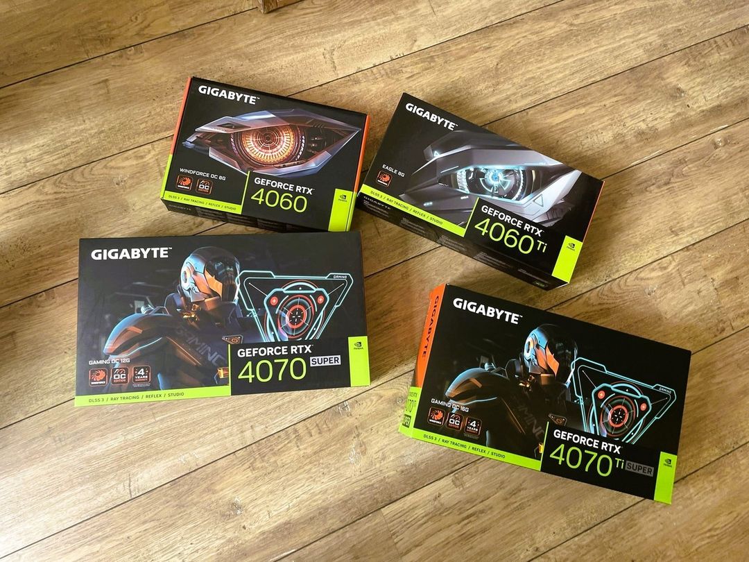 AORUS_ME's tweet photo. أى منهم ستختار يجهازك؟
#UpgradeYourLife #graphicscard #aorusgaming #AORUS #UpgradeWithAORUS #TeamUpFightOn #PoweredByAORUS #gaming #pcmr #pcgaming https://t.co/GHcWkbjDPa