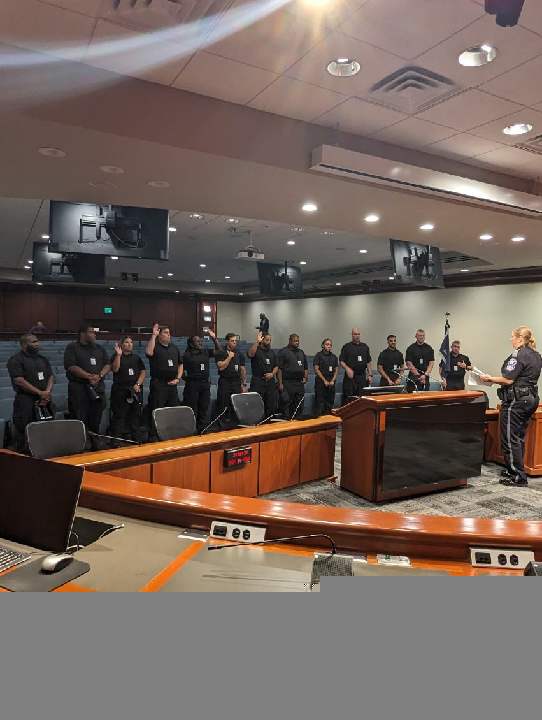 CCSOVA's tweet image. This past week, the 39th Basic Academy ran its second history run meeting with Captain Newcomb. The recruits were given a brief lesson about the Board of Supervisors, its history and importance, and public meeting room procedures. #basicacademy #training #history #run
