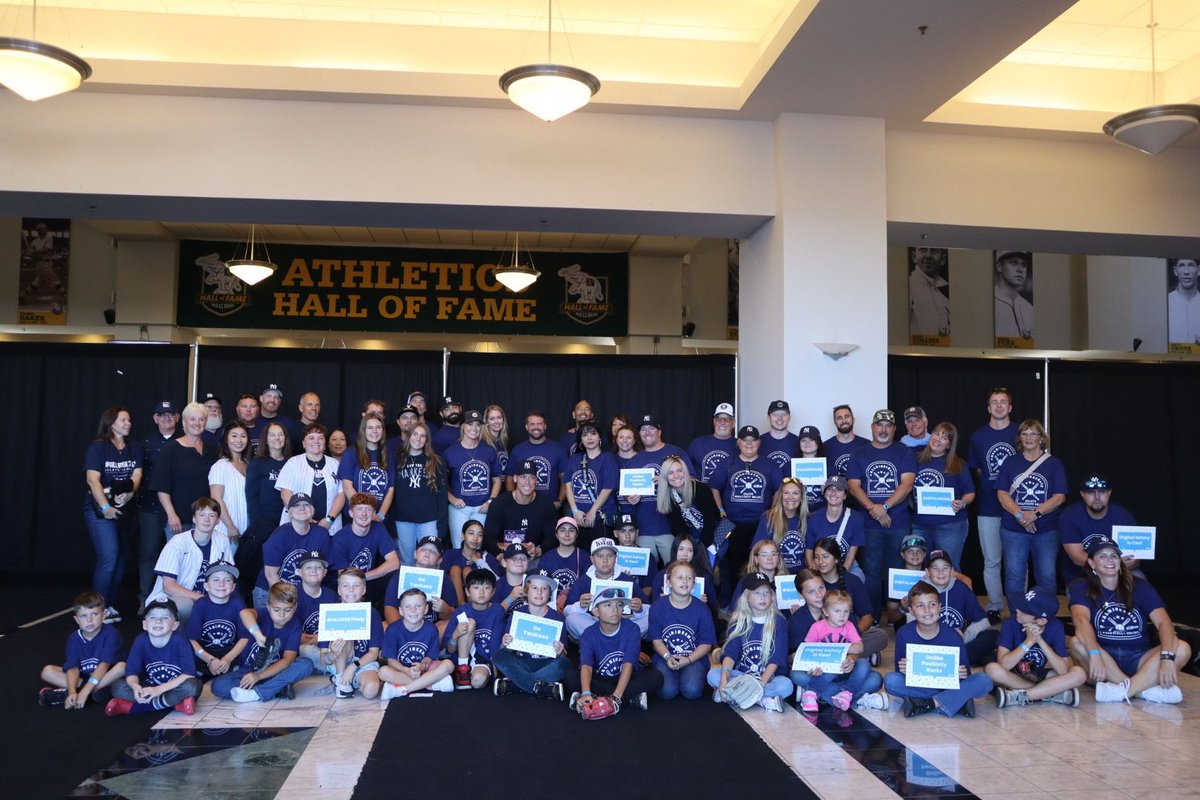 icanhelp's tweet photo. ✨ Meet & Greet with Aaron Judge!
What an unforgettable day meeting the Aaron Judge at our #ALLRISE2Help event in Oakland! 🙌
Aaron shared his journey as a student-athlete leader, his dedication to promoting positivity online.
Check out some of our favorite moments below 👇 https://t.co/9IWdyysqvy