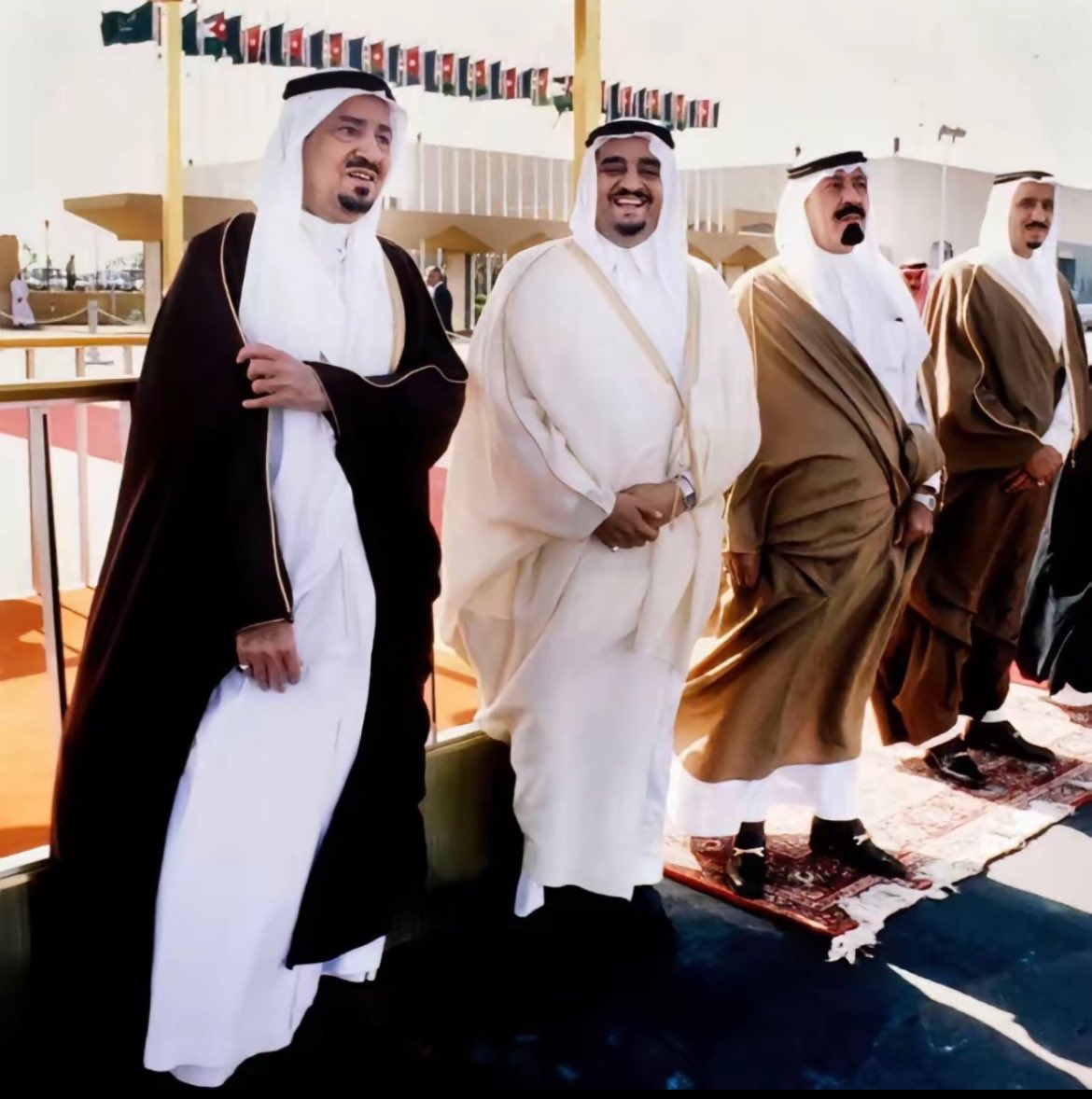 B_ashae_r's tweet photo. #اليوم_الوطني_السعودي 🇸🇦❤️ https://t.co/ynBpmq9CAI