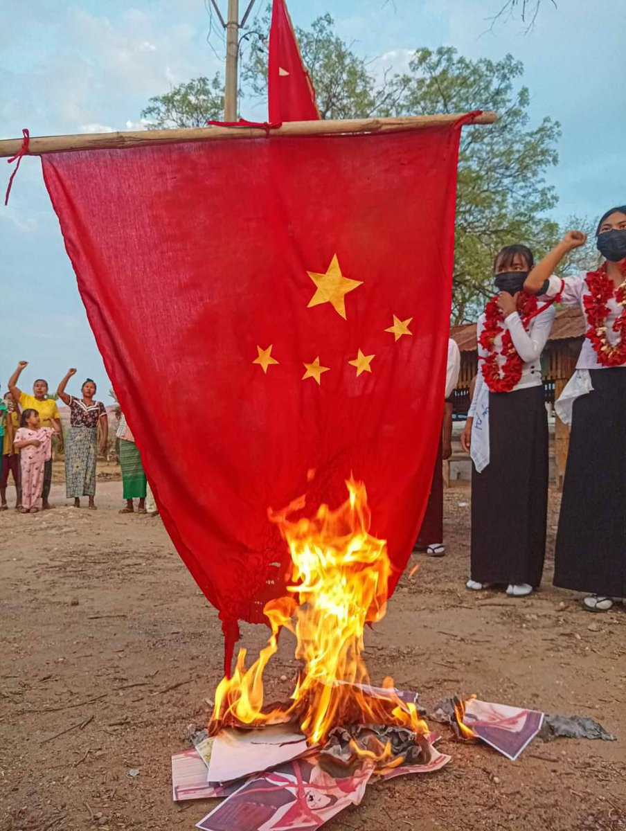 coffred7's tweet photo. China is intentionally making Burma's junta alive longer because of the benefits it would get from Burma under stupid dictatorship. China and such dictatorial regimes are huge threats to democracy. We oppose China for its stand for Min Aung Hlaing.
#WhatsHappeninglnMyanmar https://t.co/vz6pFZwEWi