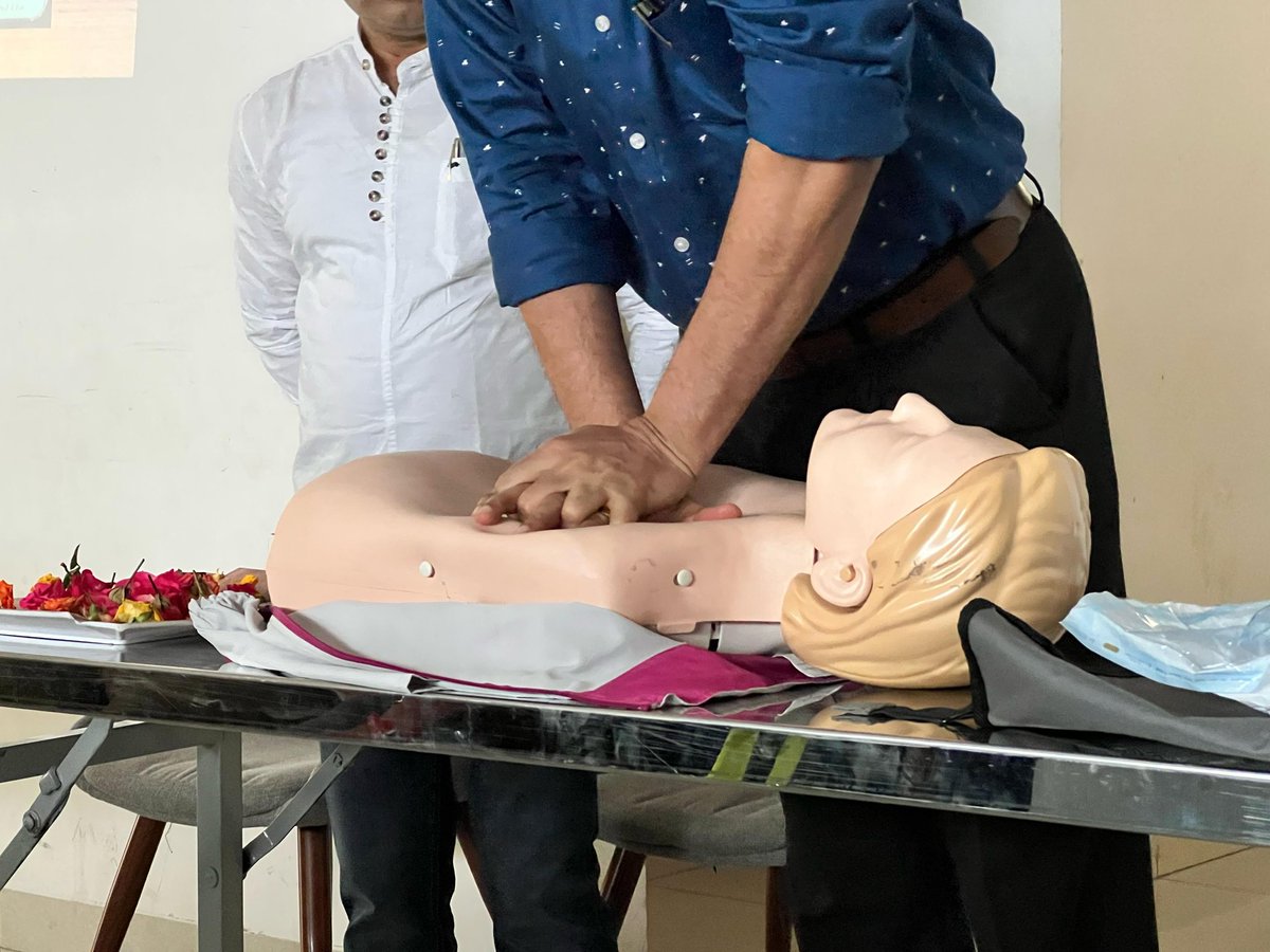 ParkwestBLR's tweet photo. Sunday 22nd training for the first batch for CPR  was done.Totally 20 members participated in the meeting. In this meeting Dr.SomashekharJi (cardiologist) wonderfully explained the importance of CPR and answered all the questions and doubts  of trainees. https://t.co/yRts1ktUQh