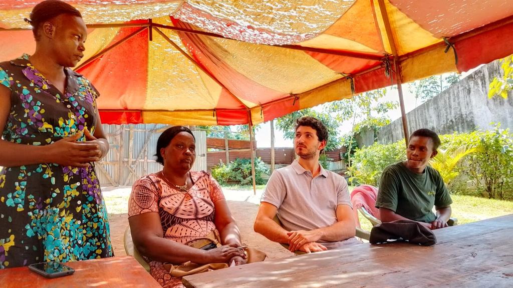 In attendance at the environmental conversation today were Cde Josep Recasens, and environmental injustices researcher at <a href="/uonbi/">University of Nairobi</a>, Cde Margaret Ahona of Jiinue Self Help Group, the entire leadership of <a href="/MashinaniESI/">Mashinani Empowerment Strategic Initiative</a> and <a href="/TambuaSJC/">Tambua Social Justice Centre</a> , @EzavaRiver  CEO and several other members.