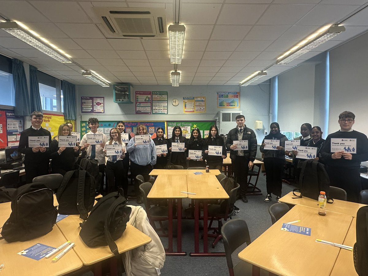 Some of our School Captaincy team receiving Dementia Friends training today before their visits to a local care home, well done everyone👏🏻👏🏻 <a href="/KnightswoodSec/">KSS</a>
