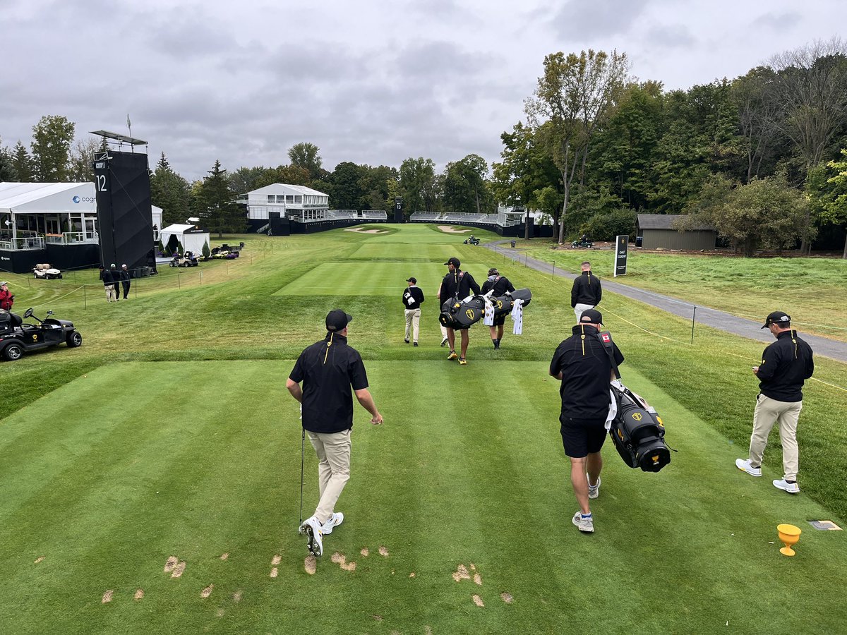 adam_stanley's tweet photo. Captain Weir out with Hughes, Conners, and Pendrith (and Bez) on the back nine.

(This is very cool) https://t.co/JG23nypC5R