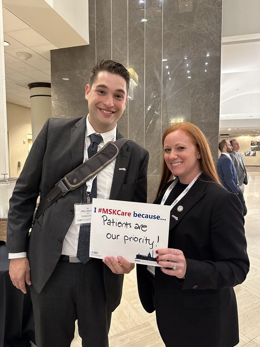 Volleydoc15's tweet photo. We care about our patients’ #MSKCares! @AAOS1 https://t.co/MzRN5CHfFc