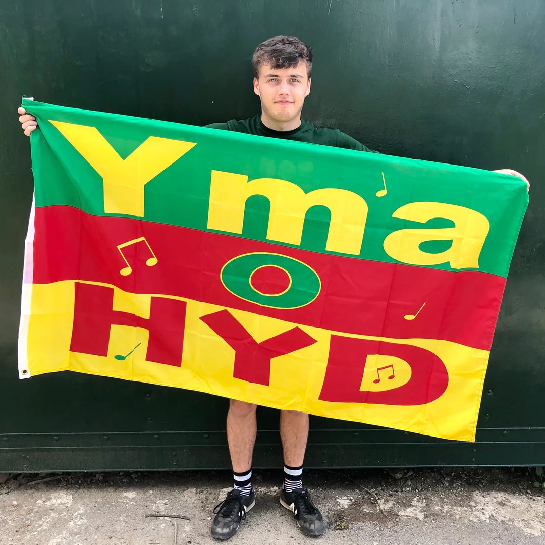 🏴󠁧󠁢󠁷󠁬󠁳󠁿 WELSH FLAGS 🏴󠁧󠁢󠁷󠁬󠁳󠁿 
Baneri Cymreig - Yma o Hyd, Cymru, Owain Glyndŵr a mwy! 🏴󠁧󠁢󠁷󠁬󠁳󠁿🏴󠁧󠁢󠁷󠁬󠁳󠁿
cadwyngifts.com/collections/we…

#ymaohyd #cymru #wales