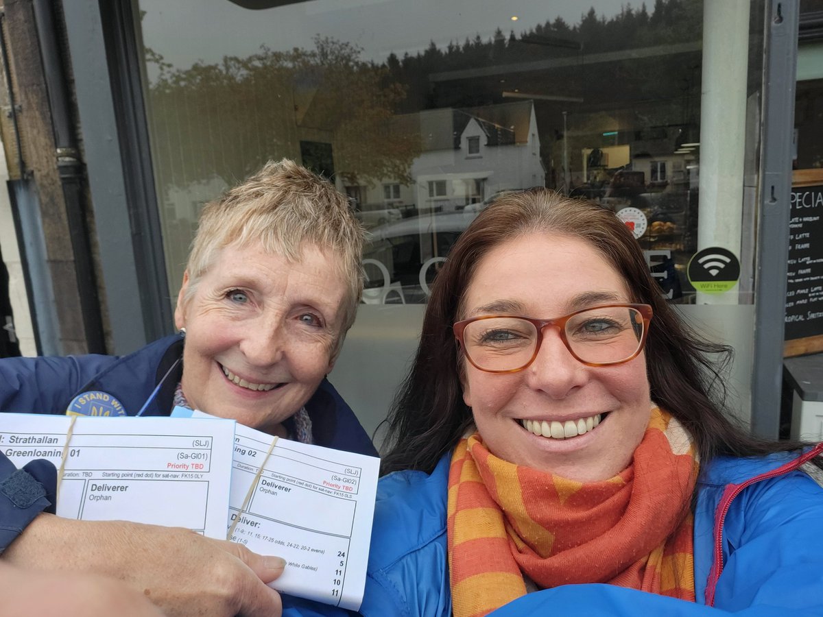 LibDemSally's tweet image. Fantastic to be out in #Braco today with Councillor Liz Barrett! Getting the blue letters out ahead of the #Strathallan by-election THIS Thursday 26 September! Vote @scotlibdems candidate Alan Watt for a strong local champion! #AlanForStrathallan