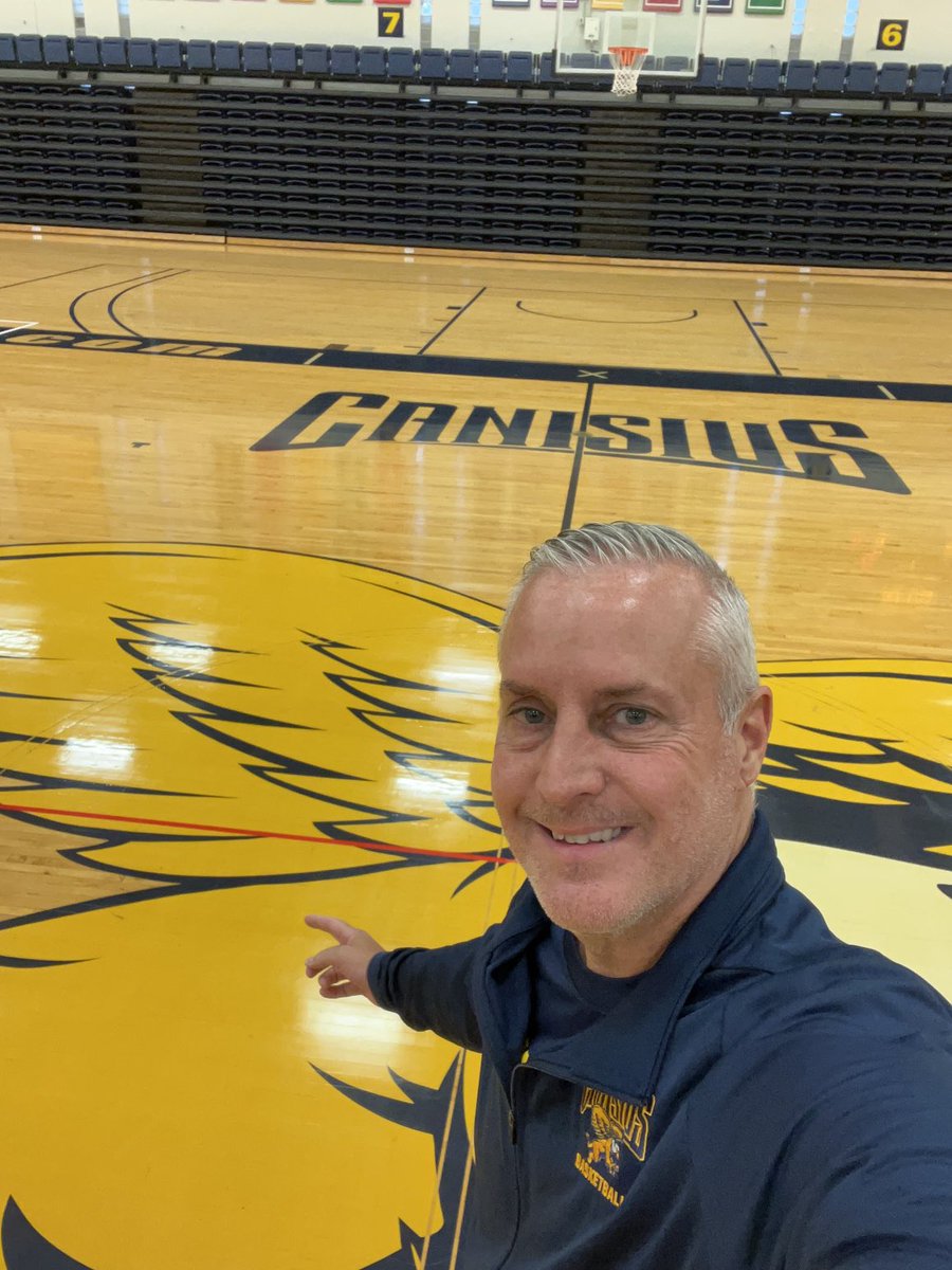 Sometimes it’s not where you are, but who your with!!! Year 28 in this beautiful profession.. College hoops has be great to me.. actions not words #is28ENUFF…