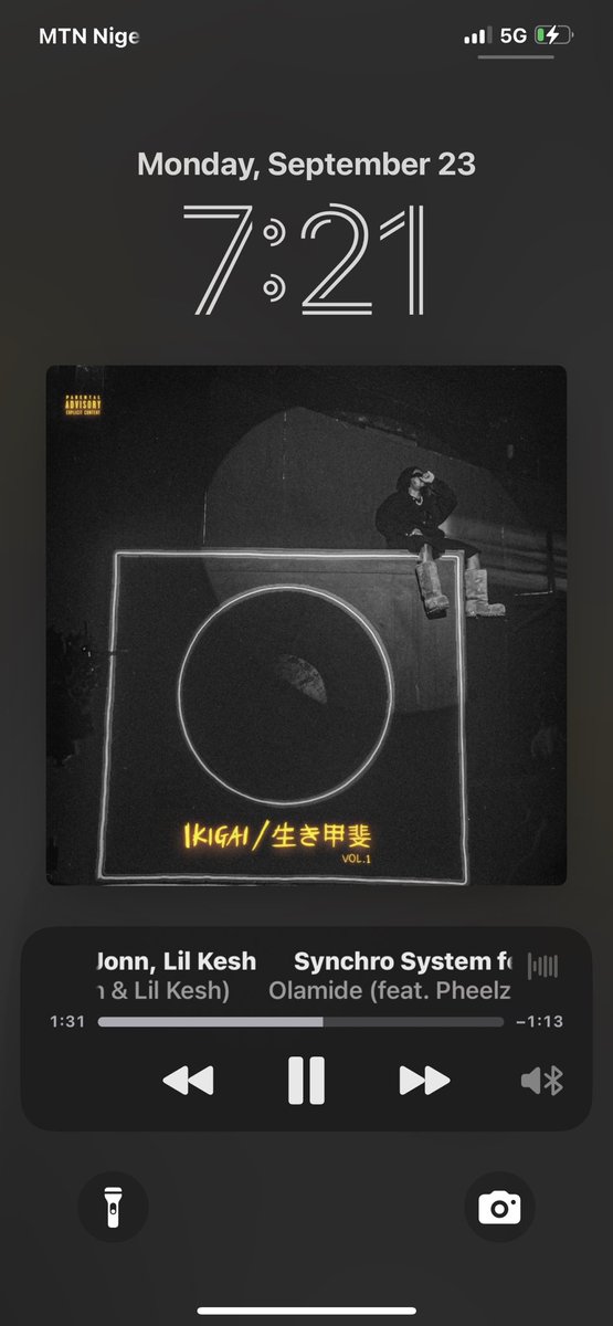 hardexdey4u's tweet image. If no be say @Olamide Dey watch time e no won stop for the #synchrosystem 😂. Omoh the vibe dey hin body like mad 😅🙌🏽❤️