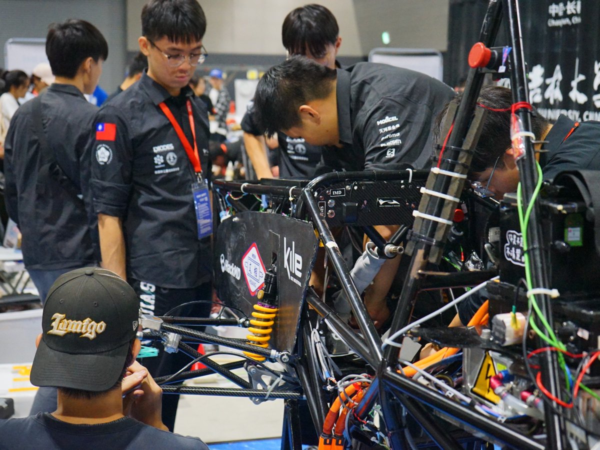 This year, HackMD was a proud sponsor of the NCKU Formula Racing team  🏎️ 

Students across different fields came together to engineer, design, and bring to life the car you see.

We couldn't be more proud of (and impressed by!) their efforts.

Collaboration 🤝 HackMD
