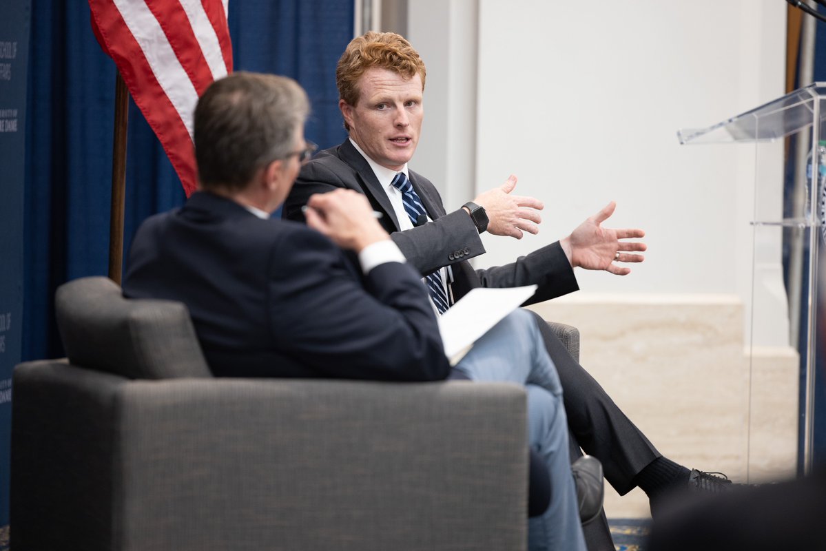 USEnvoyNI's tweet photo. Thank you, @Notre Dame!  Honored to deliver a keynote on U.S.-NI relations on Friday at the @KeoughGlobalND Institute.  Pleasure to be at @NDIrishStudies with @LeoVaradkar for a fantastic day with the #FightingIrish