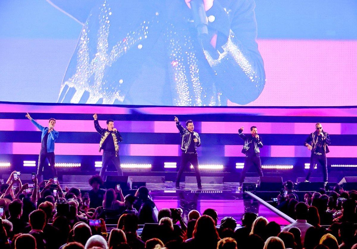 New Kids on the Block tweet media