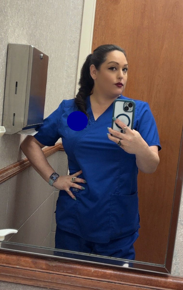 jazmmineTV's tweet image. Work selfies because, why not? 
#vetmed #vettech #selfie