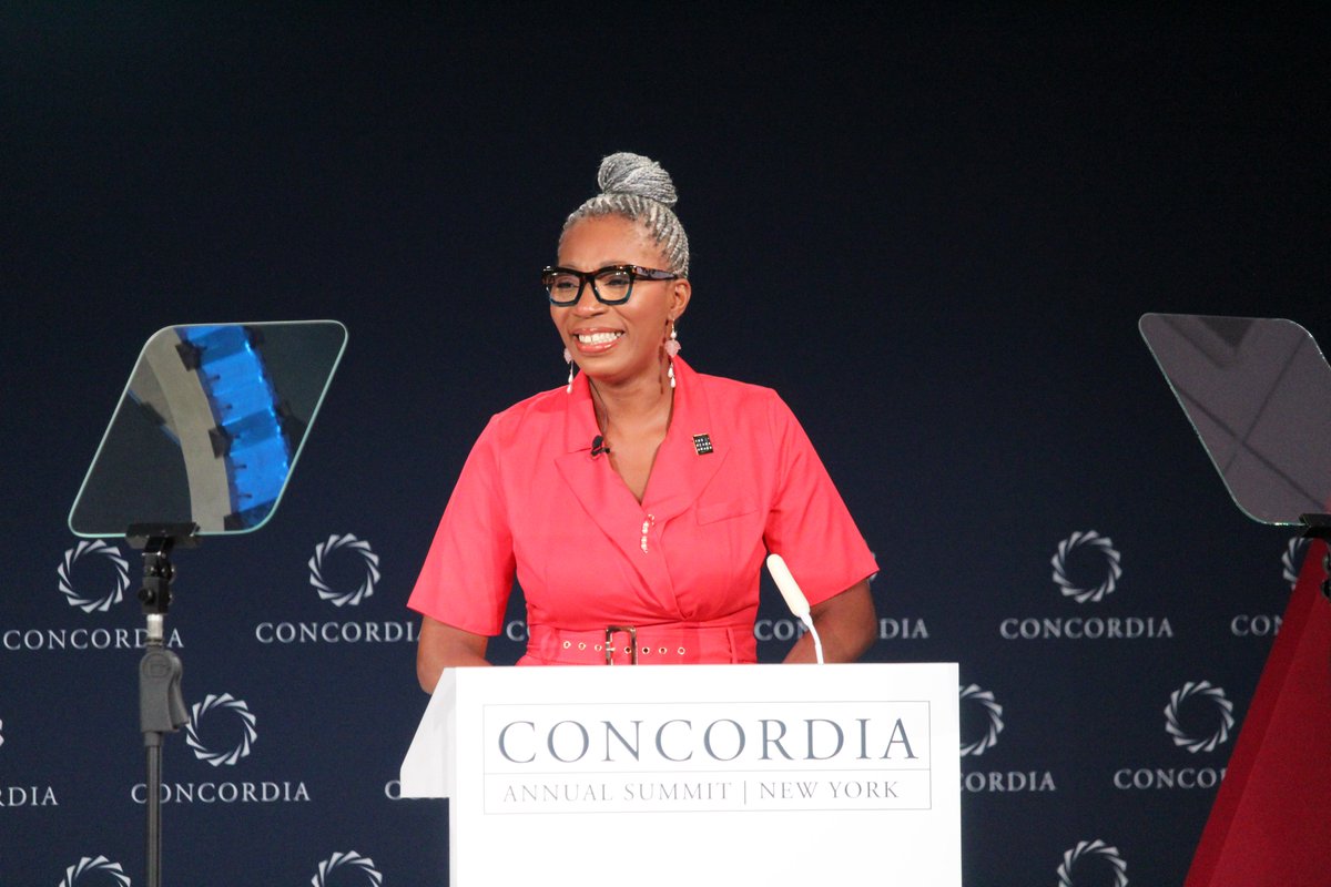 Concordia (@concordiasummit) on Twitter photo Dr Tessy Ojo CBE <a href="/Ttall/">Dr Tessy Ojo CBE</a>, CEO of the Diana Award introduces the Prince Harry, the Duke of Sussex and Diana Award Recipients Christina Williams and Riyanti Hutapea Zhang at <a href="/ConcordiaSummit/">Concordia</a> for a conversation on the Global Mental Health Crisis Among Young People #Concordia24 Dr Tessy Ojo CBE <a href="/Ttall/">Dr Tessy Ojo CBE</a>, CEO of the Diana Award introduces the Prince Harry, the Duke of Sussex and Diana Award Recipients Christina Williams and Riyanti Hutapea Zhang at <a href="/ConcordiaSummit/">Concordia</a> for a conversation on the Global Mental Health Crisis Among Young People #Concordia24