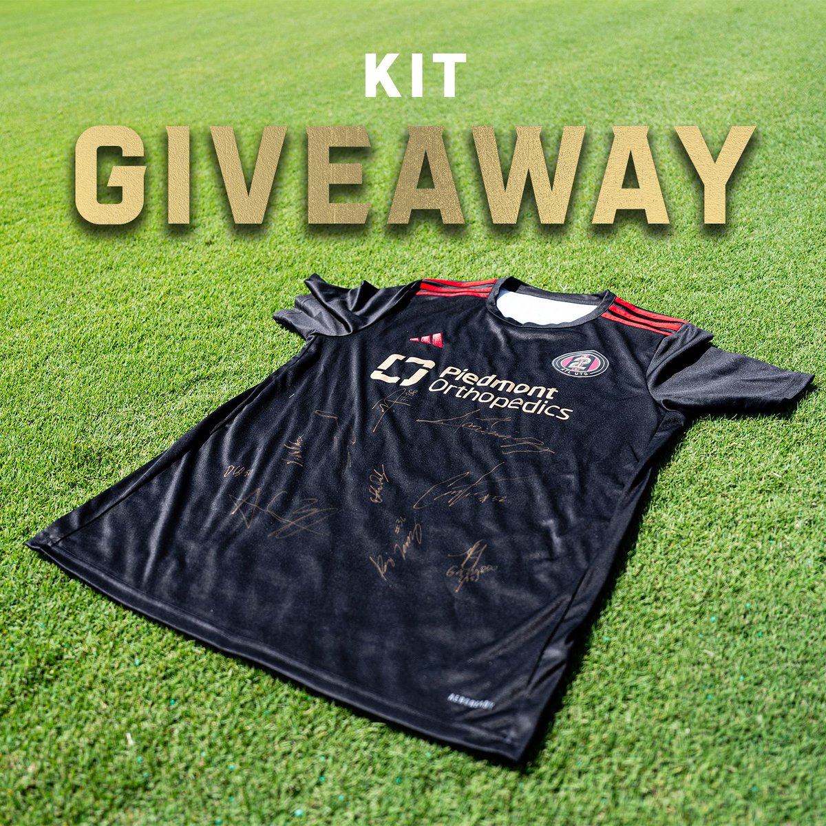 atlutd2's tweet image. It’s a great day to 𝐖𝐈𝐍 🤩

Like, retweet, and drop a ✍️ down below for your chance to win a #ATLUTD2 signed kit ‼️