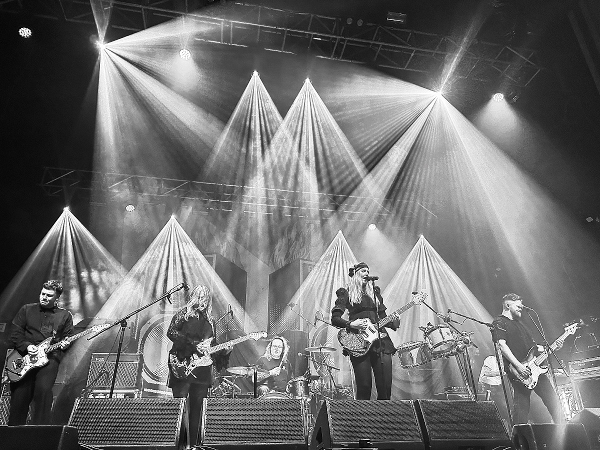 Andrew Arnott (@andrewarnott) on Twitter photo Dirty Blonde
๐ธ : #iphone14promax
#dirtyblonde #musicphotography #gigphotography #02academyglasgow #gig #concertphotography #mobilephotography #livemusicphotography #glasgow #wearedirtyblonde <a href="/weredirtyblonde/">Dirty Blonde</a> <a href="/o2academygla/">O2 Academy Glasgow</a> Dirty Blonde
๐ธ : #iphone14promax
#dirtyblonde #musicphotography #gigphotography #02academyglasgow #gig #concertphotography #mobilephotography #livemusicphotography #glasgow #wearedirtyblonde <a href="/weredirtyblonde/">Dirty Blonde</a> <a href="/o2academygla/">O2 Academy Glasgow</a>