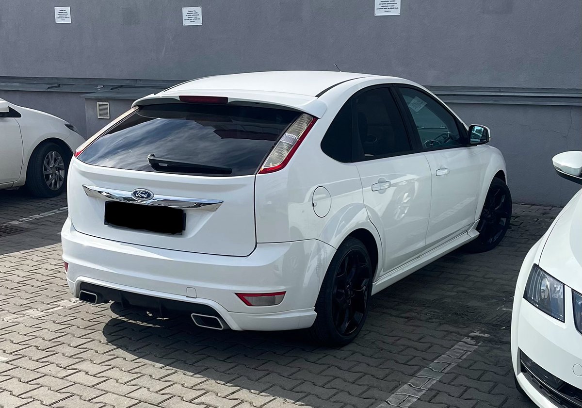 Bought my first car today, I am so in love with it, I AM SO HYPEEEEED 😍
