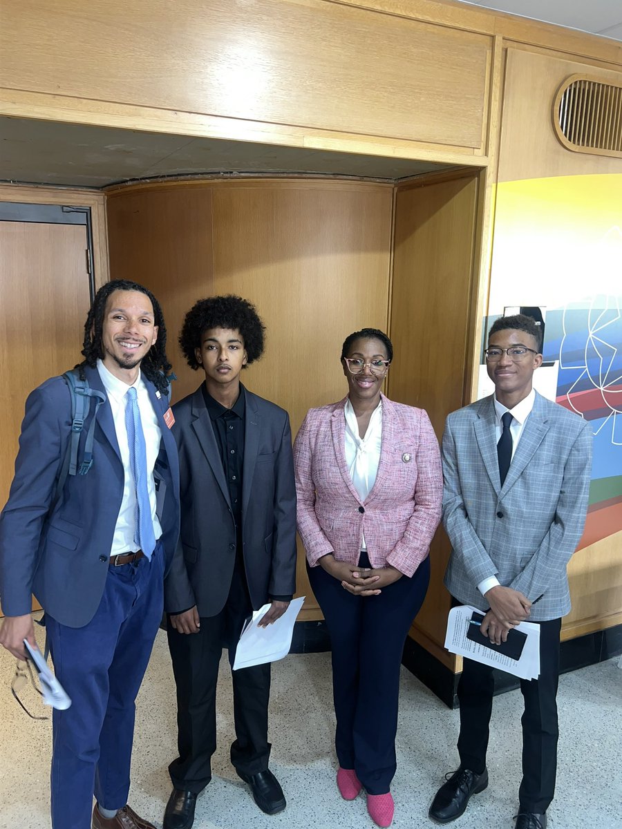 In Salem at the Oregon State Capitol representing both <a href="/OAC_OCBA/">Oregon Commission on Black Affairs</a> and <a href="/WordisBondPDX/">Word is Bond 👑</a>. 

I’ve brought a couple of our ambassadors with us because youth voice, especially Black youth voice, is important.

Great to have leaders like our Board Member, Dr. Daniels to lead the way! 🗳️