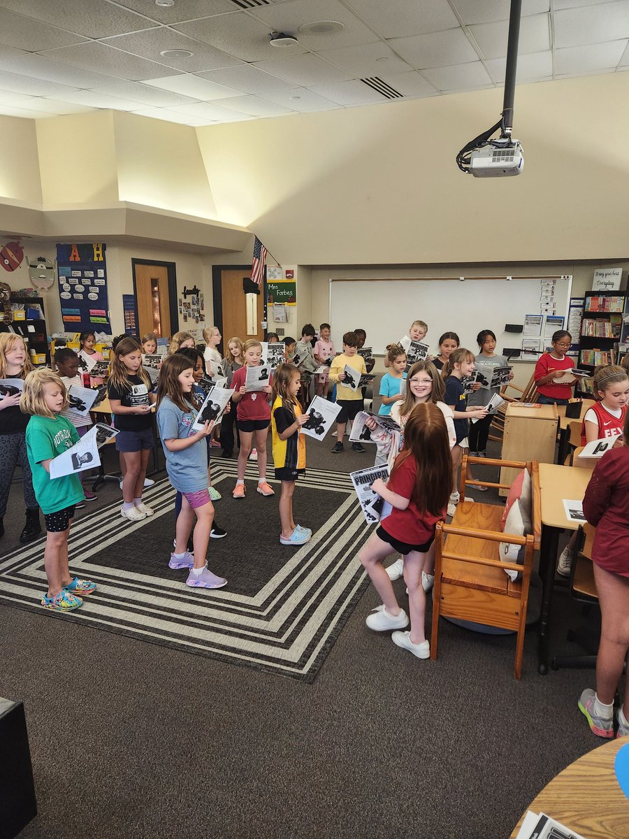 Mrs. Kelly Staples tweet media