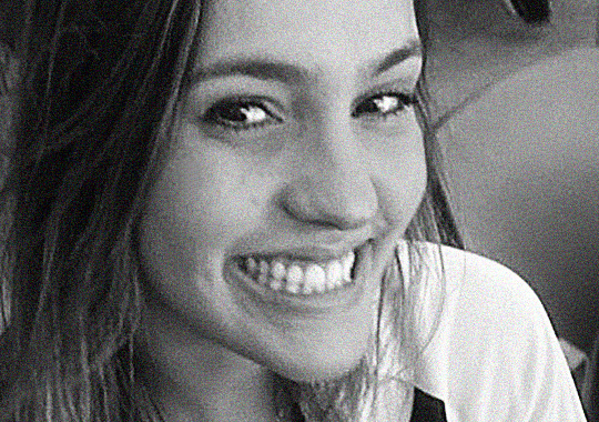 roncaronca's tweet photo. alana, uma das fofas (ou blu-blu forte por aqui)… https://t.co/fsjACOyNA8 https://t.co/ND8wQvS8qB